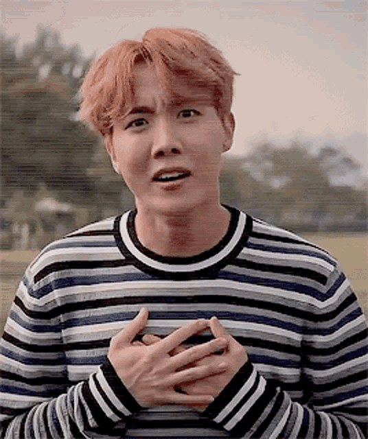 GIF - Hobi says Thank you! GIF - Hobi says Thank you!